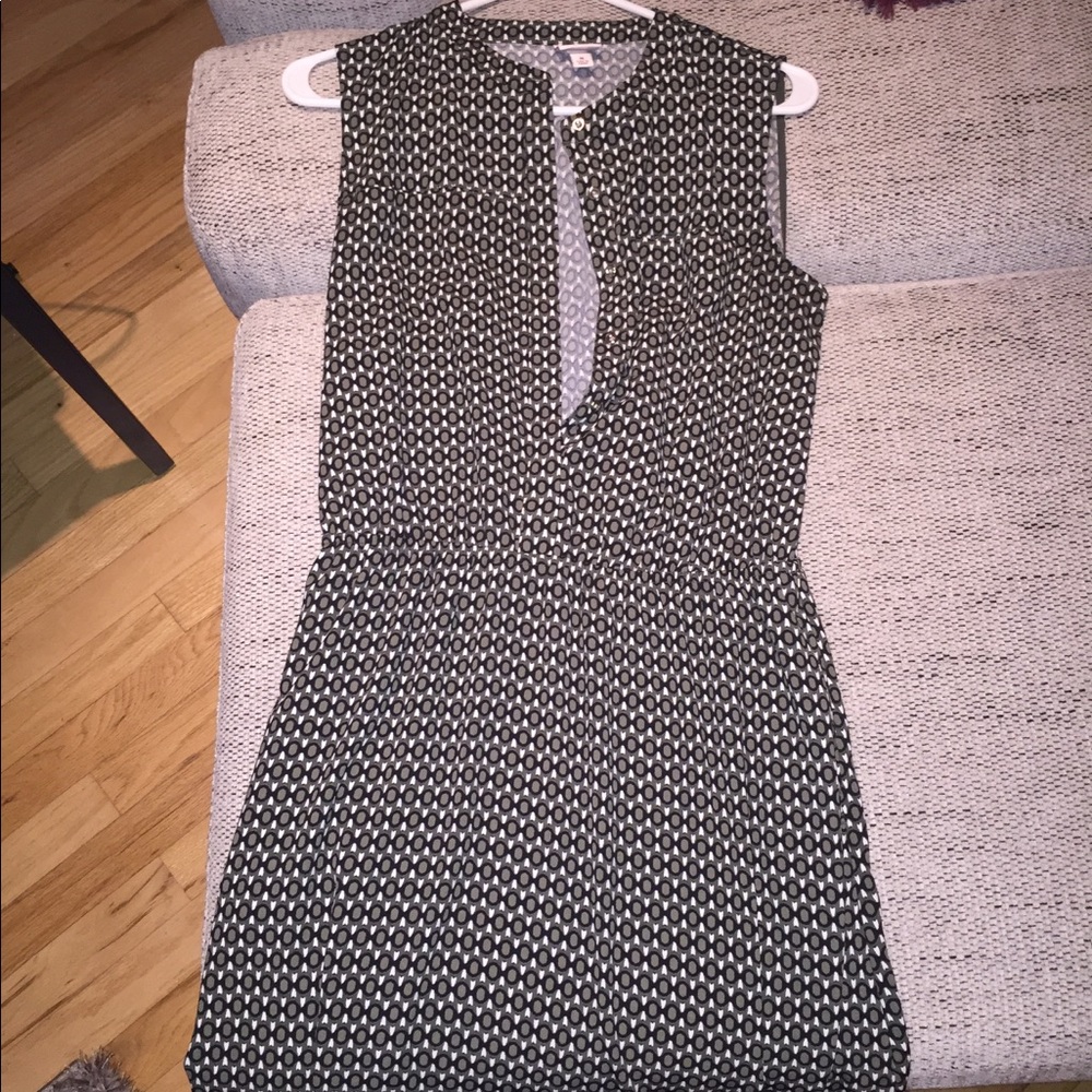 Multiple work dresses - Picture 7 of 8